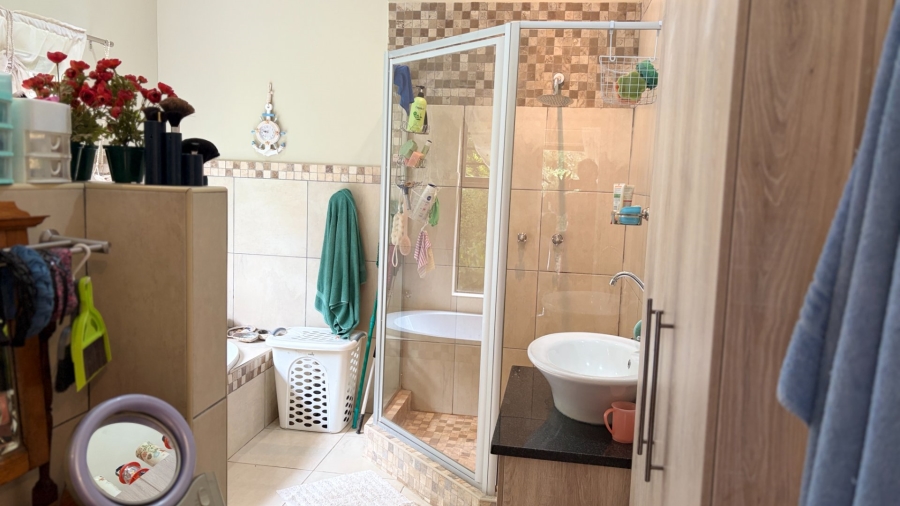 4 Bedroom Property for Sale in Viljoenskroon Rural Free State